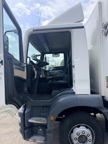 MAN 15.250LL Mrazák + čelo