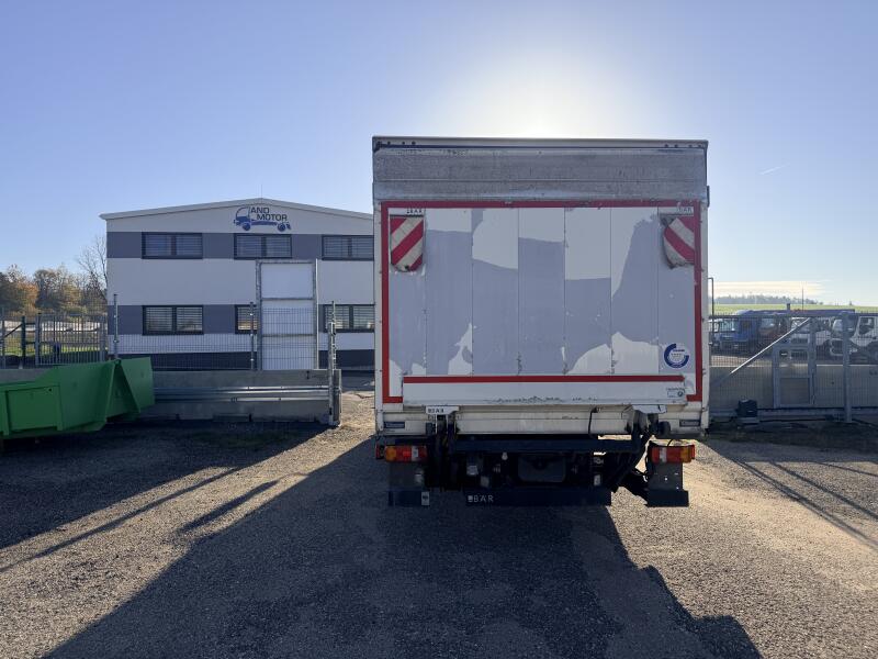 MAN 15.290 skříň, čelo, 18 palet