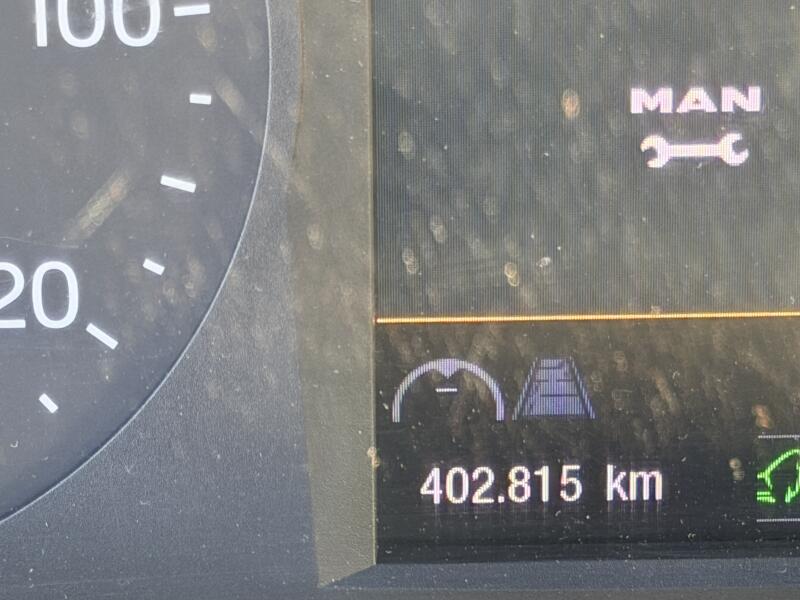MAN 15.290 skříň, čelo, 18 palet